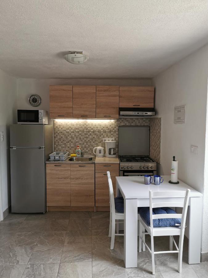 Studio Apartment Mileta Pitve Eksteriør billede